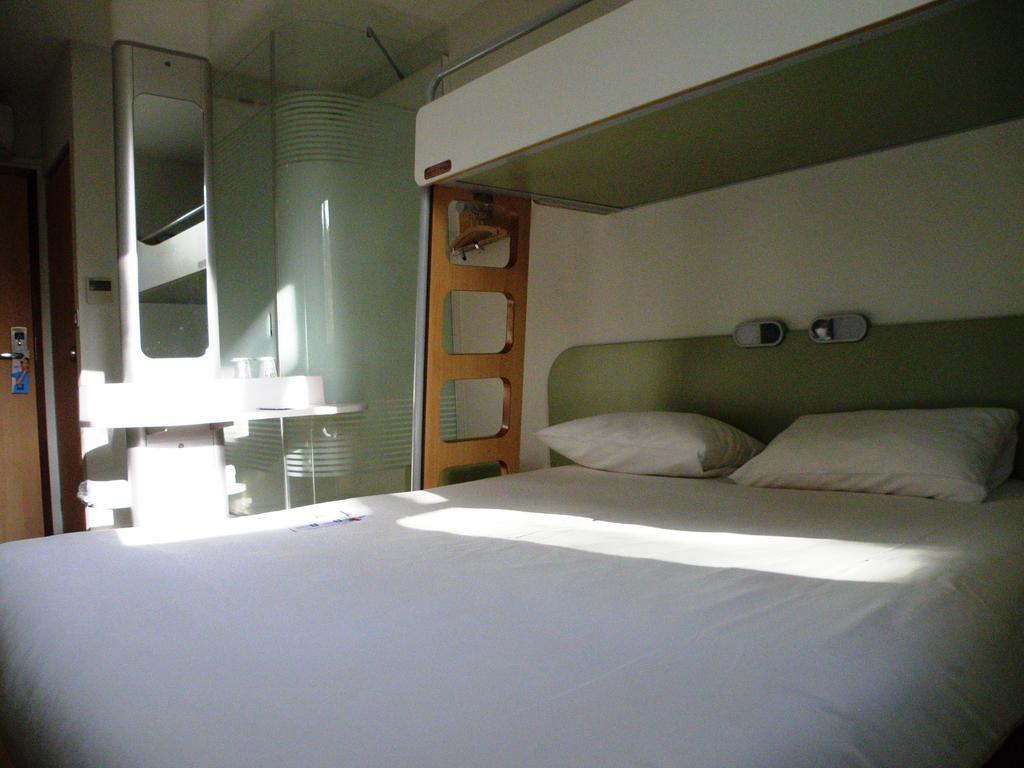 Ibis Budget Montauban Les Chaumes Szoba fotó