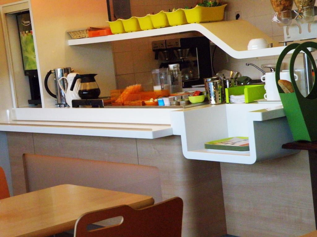Ibis Budget Montauban Les Chaumes Kültér fotó